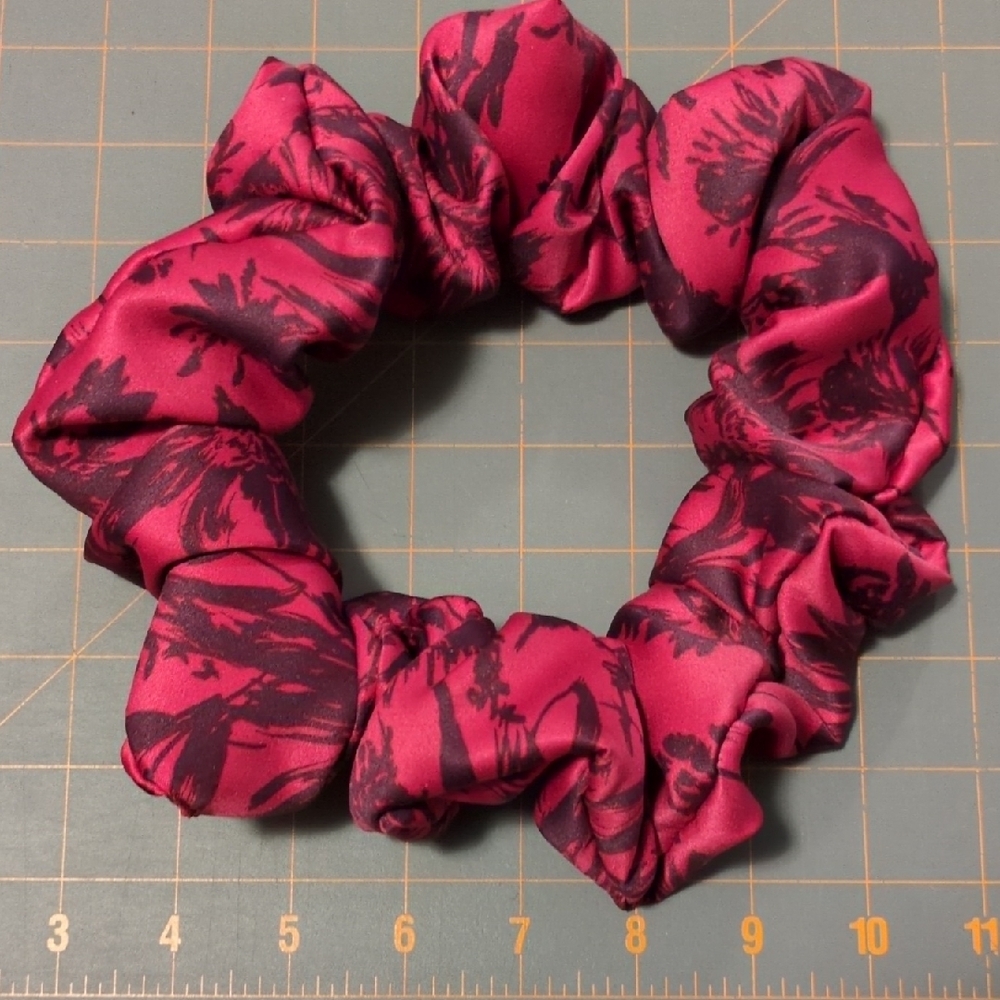 XXL Jumbo Hair Scrunchie in Pink and Purple Floral